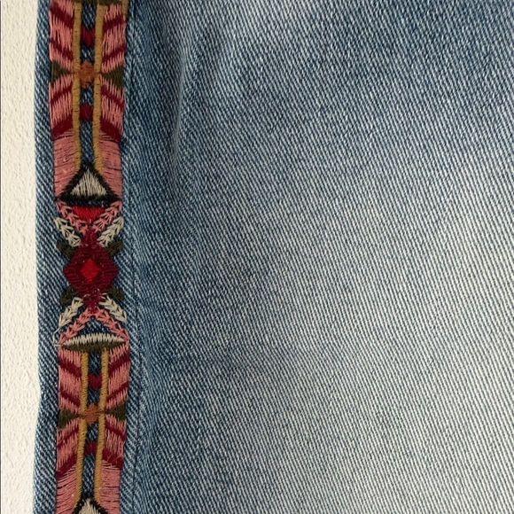 Driftwood Embroidered Denim Women Shorts - Picture 2 of 6